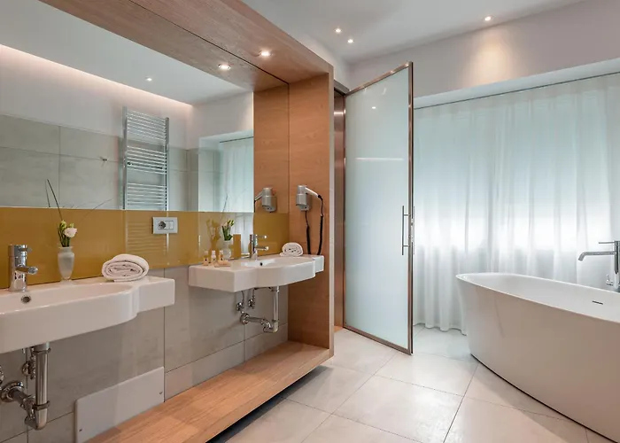 Air - Adults Only 4*