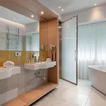 Air - Adults Only 4*